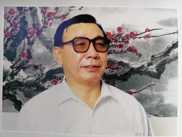 正道為志，壯懷為伍 談周英龍的繪畫 